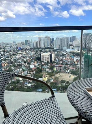 Property grounds - Lifestyle condo in Uptown BGC (Taguig)