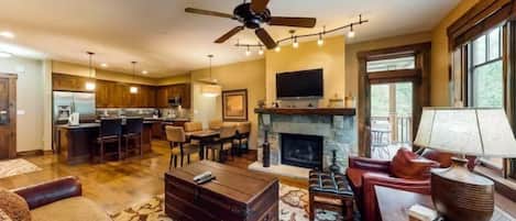Condo (Water House Luxury 2 Bedroom on Main ) | Exterior