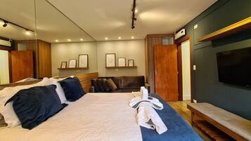 Family Apartment | 1 bedroom, premium bedding, minibar, desk