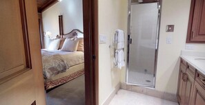 Condo (Vail Village 5 Bedroom with Private H) | Exterior