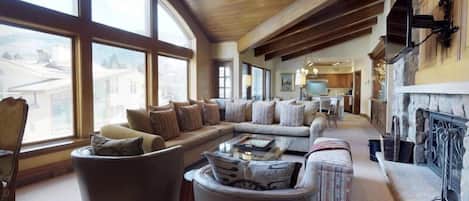 คอนโด (Vail Village 5 Bedroom with Private H) | บริเวณภายนอก