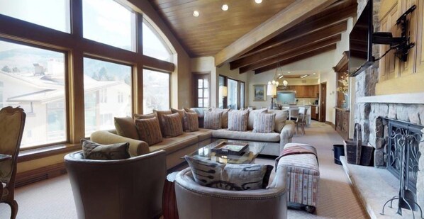 Condo (Vail Village 5 Bedroom with Private H) | Exterior