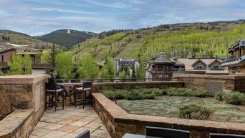 Condo (The Solaris Residences in Vail Villag) | Exterior