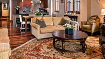 Condo (The Solaris Residences in Vail Villag) | Exterior