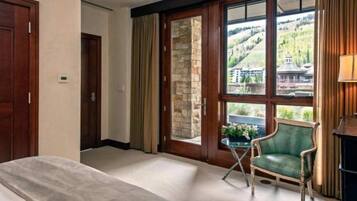 Condo (The Solaris Residences in Vail Villag) | Exterior