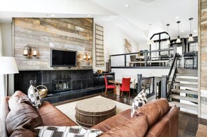 Nhà (5 Bedroom Ski-In/Ski-Out Luxury Townh) | Ngoại thất