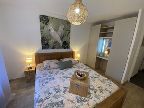 2 chambres, fer et planche Ă repasser, Wi-Fi gratuit, draps fournis