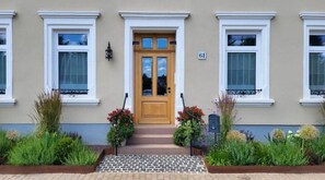 تفاصيل الفندق من الخارج