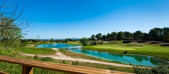 La Cabre d'Or - Duplex climatisé avec piscine partagée