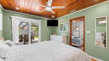 2 bedrooms, in-room safe, iron/ironing board, free WiFi