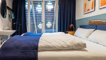 Standard-Doppel- oder -Zweibettzimmer | Reisekinderbett, kostenloses WLAN