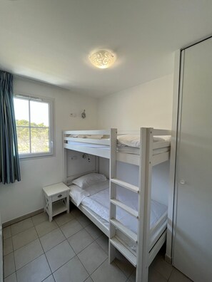Comfort-Haus | 2 Schlafzimmer, individuell dekoriert, Bügeleisen/Bügelbrett