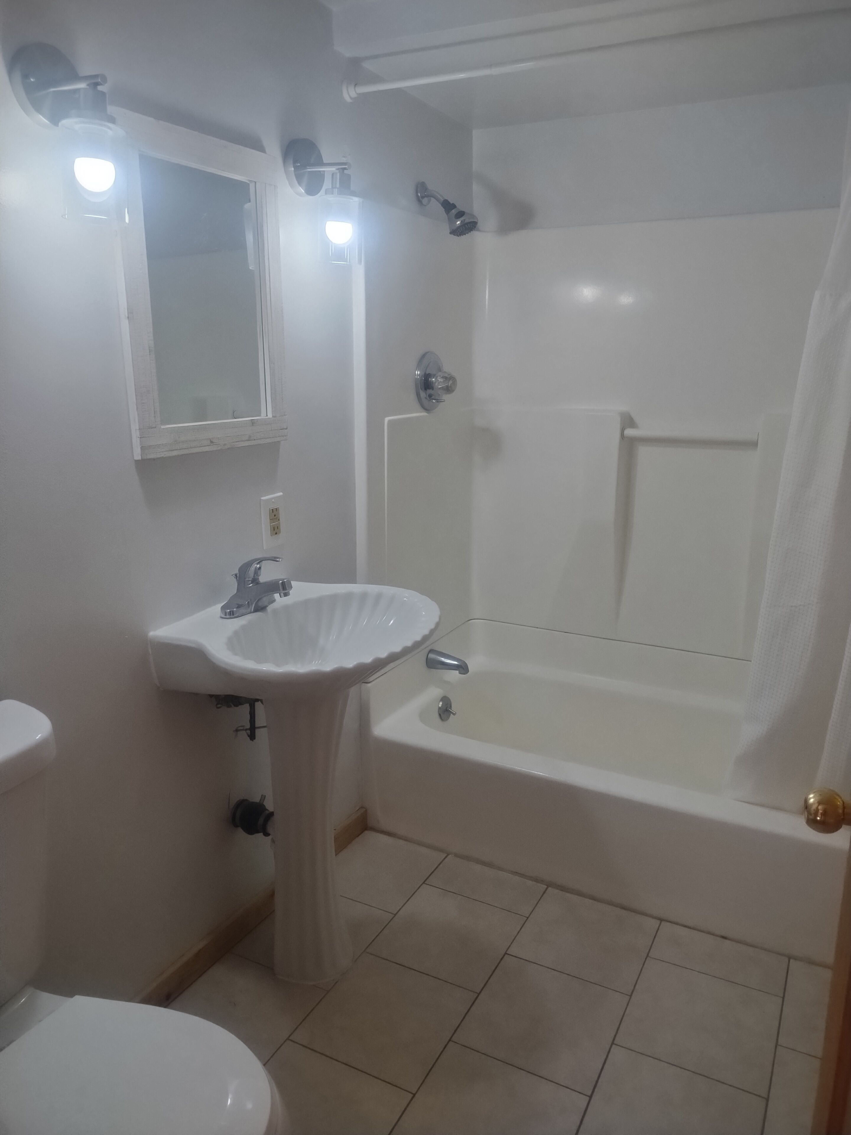 Hårføner og håndklær