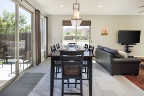 Luxury House, 3 Bedrooms, Patio, Mountain View | In-room dining - Entrada at Moab 420 (Moab)
