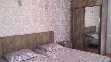 2 bedrooms, iron/ironing board, WiFi, bed sheets