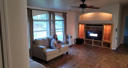 Dog and horse friendly property in Seeley Lake, MT, minutes drive to beaches