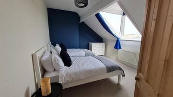 5 chambres, fer et planche Ă repasser, Wi-Fi, draps fournis