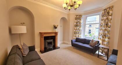 Brylie House, Large Central Family Home