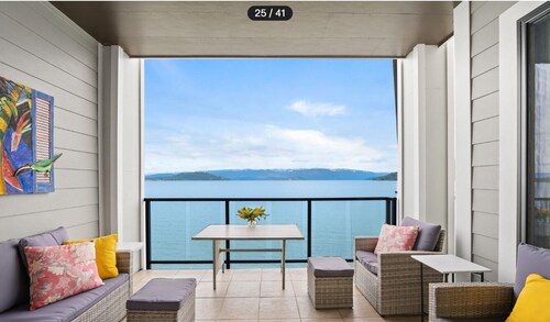 3-bedroom condo steps to Sandpoint City Beach Park and Lake Pend Oreille