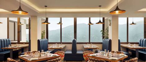 Aamiainen, lounas ja illallinen