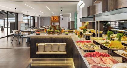 Ramada Plaza By Wyndham Batman