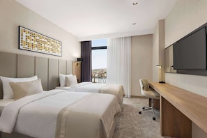 Room, 2 Single Beds, Balcony, City View