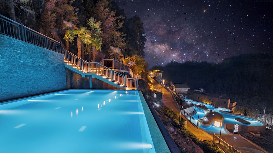 Wyndham Grand Plaza Royale Hot Springs Fenghuang