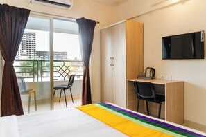 Deluxe-Zimmer | Schreibtisch