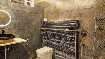 Room | Bathroom | Shower, rainfall showerhead, designer toiletries, towels