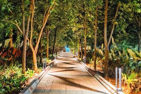 Garden. Kaadgal Resort