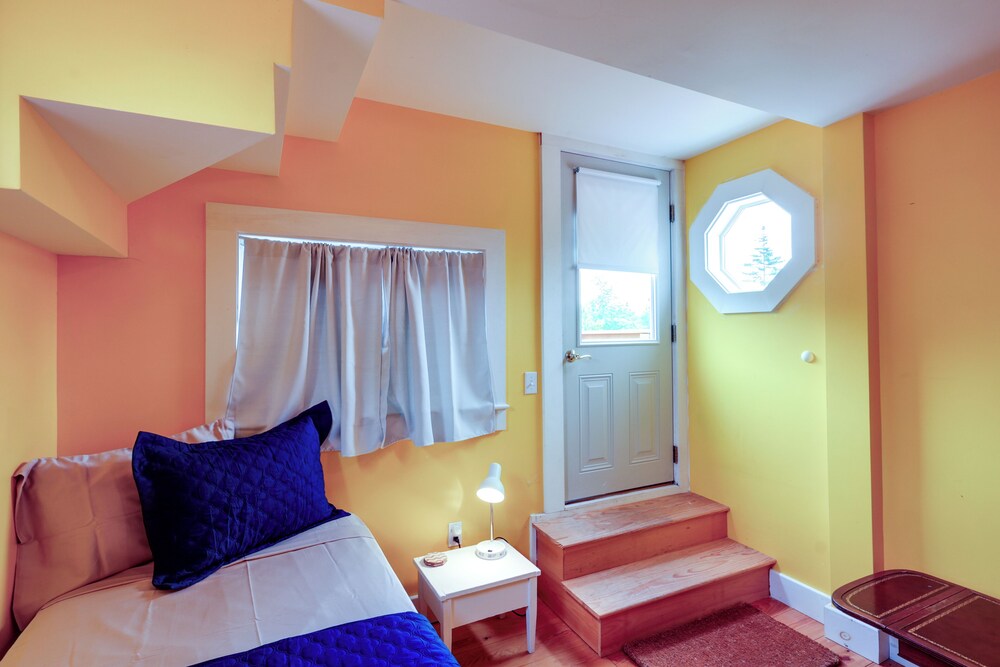 Enchanting Retreat in Prospect Harbor Corea Vrbo