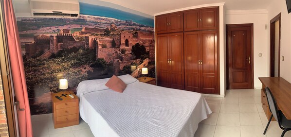 1 bedroom, desk, WiFi, bed sheets