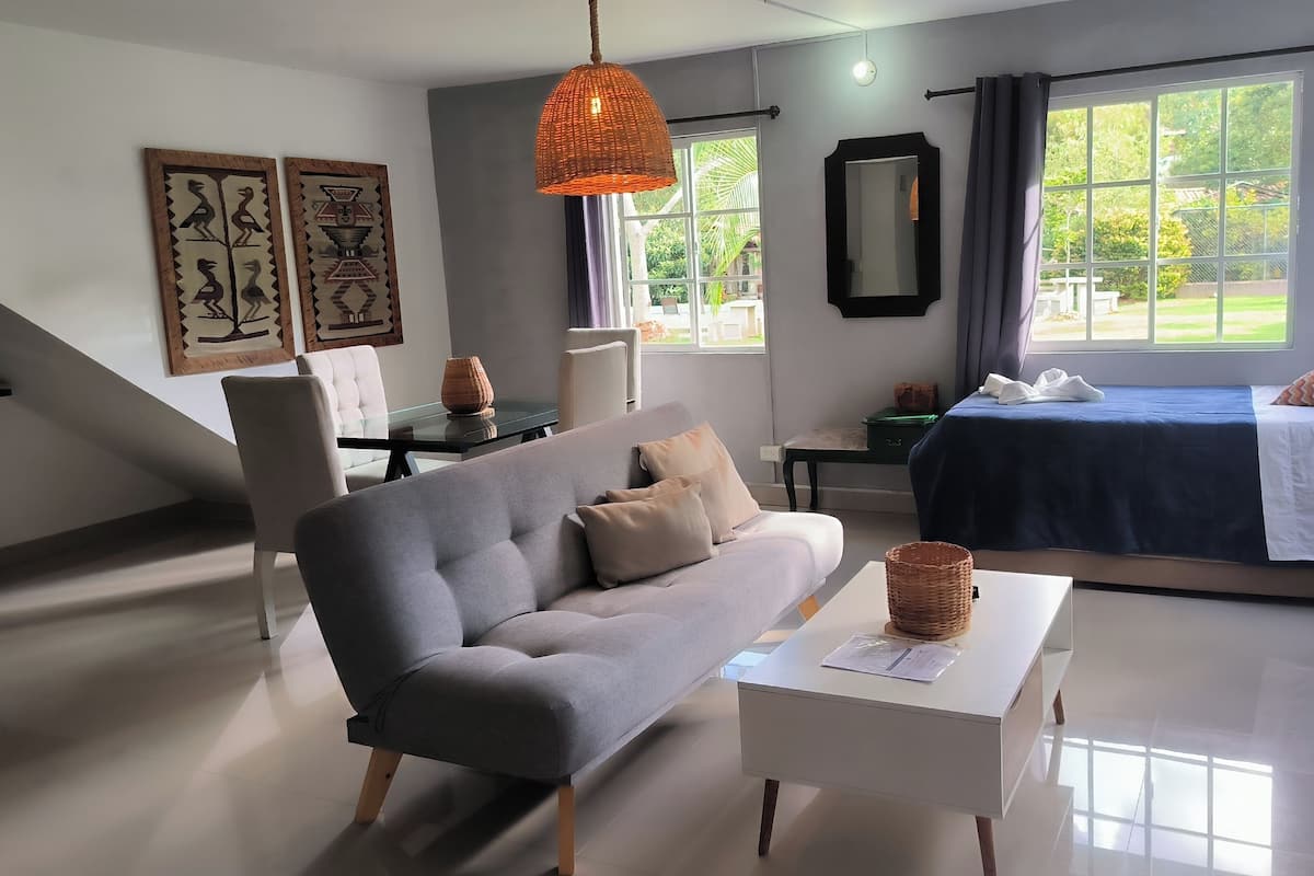 Familie appartement, Meerdere bedden, aan tuin | Lakens van Egyptisch katoen, luxe beddengoed, donsdekens