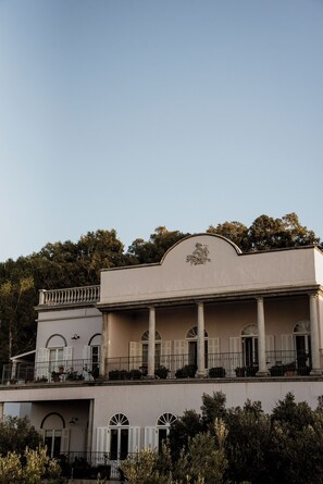 Exterior - Dorp Hotel (Cape Town)