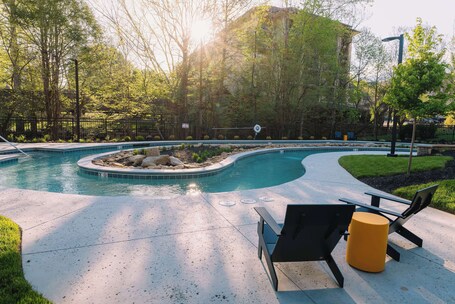 Embassy Suites By Hilton Gatlinburg Resort - Image 51