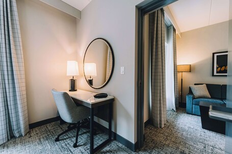 Embassy Suites By Hilton Gatlinburg Resort - Image 46