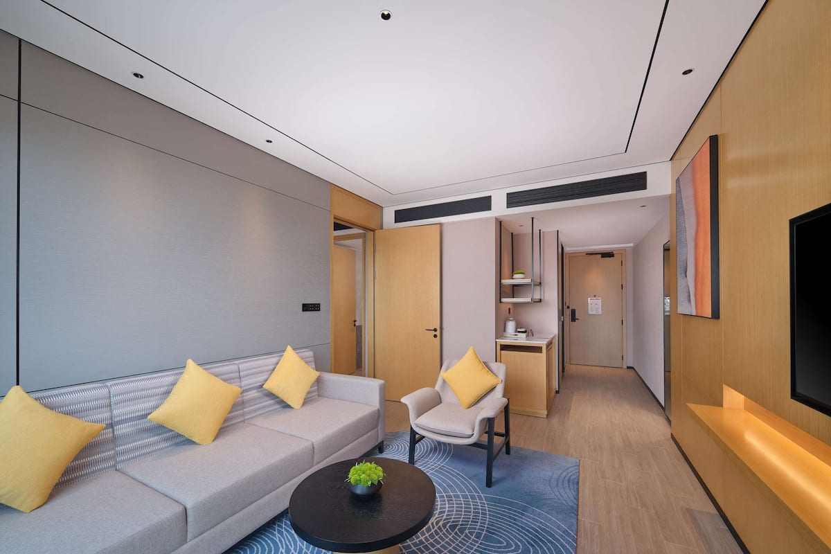 Deluxe suite, 1 kingsize bed | Woonruimte