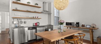 LOOK NO FURTHER - this is your home away from home
