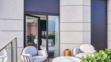 Comfort Suite, 1 Double Bed with Sofa bed | Premium bedding, in-room safe, individually decorated