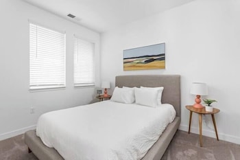 CozySuites Boutique 1BR Downtown Indy 