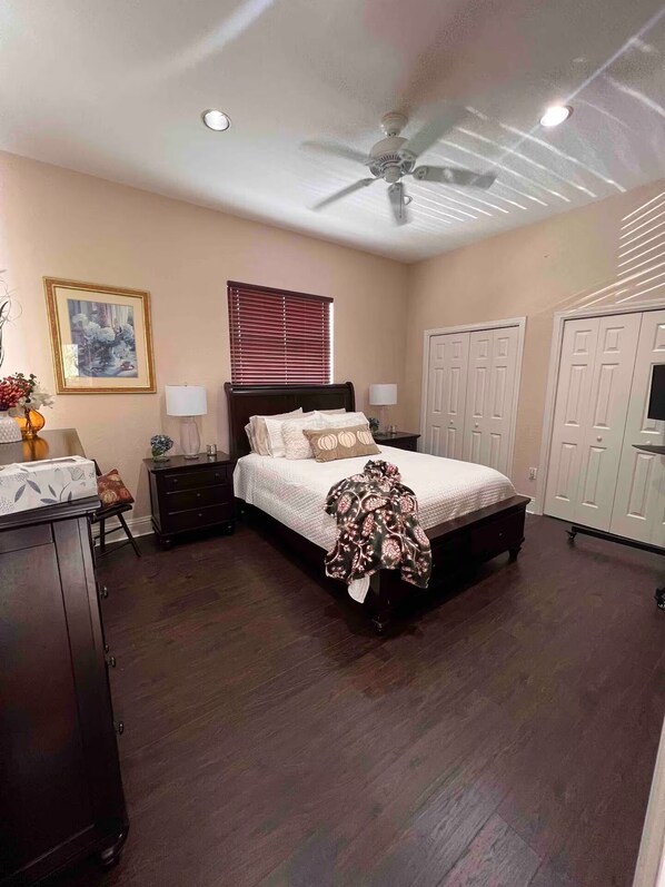 1 bedroom, iron/ironing board, travel cot, free WiFi