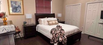 Cute Lake Themed InLaw Suite with Trails in Peaceful Setting