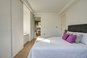 1 chambre, fer et planche Ă repasser, Wi-Fi, draps fournis