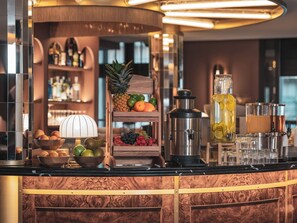 Desayuno buffet todos los días (con cargo)