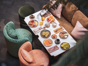 Daily buffet breakfast for a fee - Boudoir des Muses (Paris)