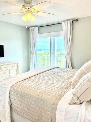 2 bedrooms, iron/ironing board, travel cot, free WiFi
