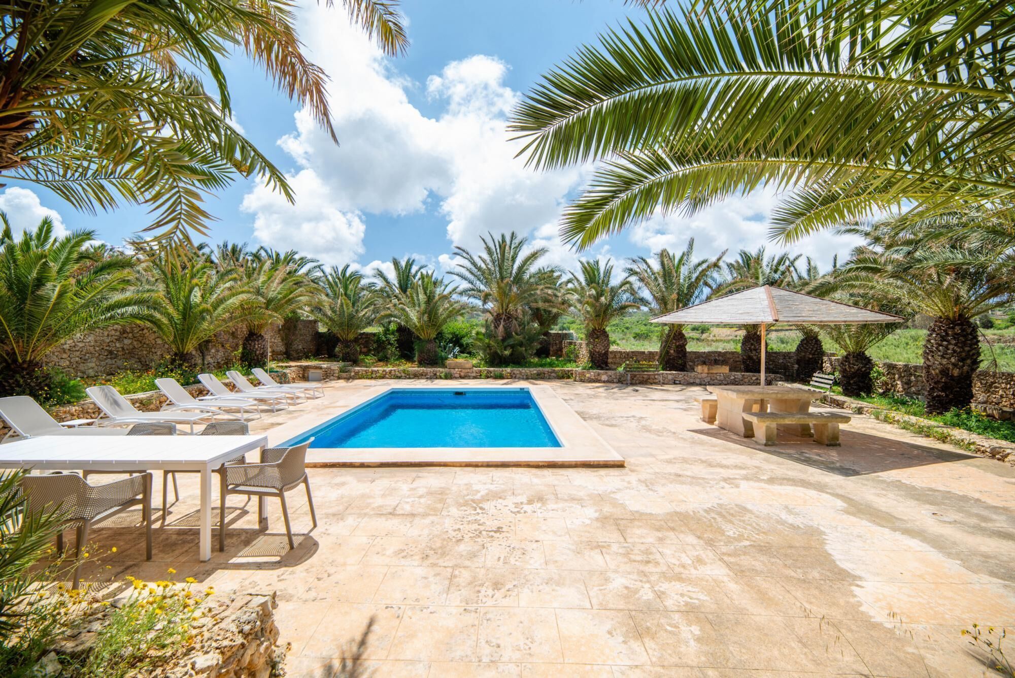 Sinjura - Xaghra Holiday Home