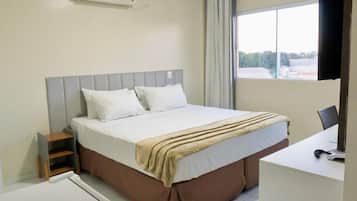 Chambre Confort | Wi-Fi gratuit, draps fournis