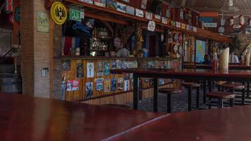 Bar (en la propiedad)