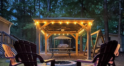 Pet Friendly Lake Gaston Home with Neighborhood Beach & Boat Ramp Access